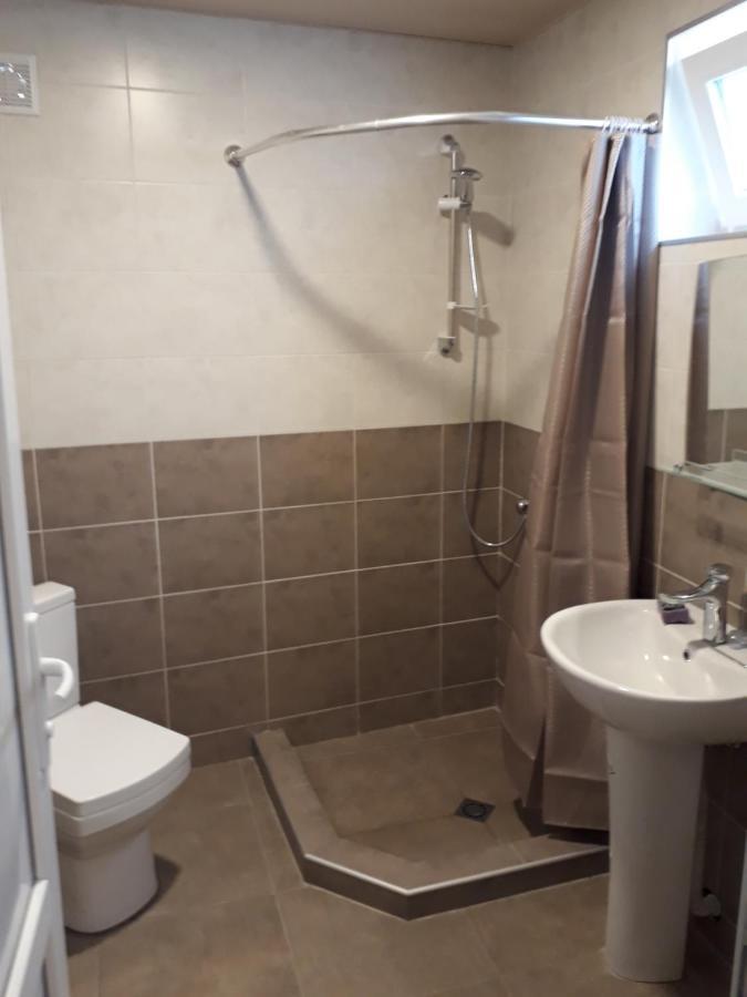2 Bedroom Apartment In Chugureti Tbilisi Exterior foto