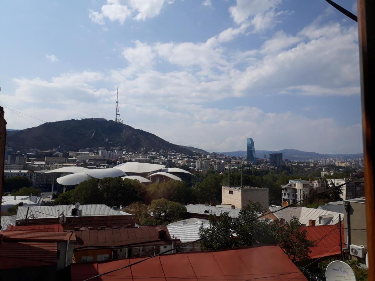 2 Bedroom Apartment In Chugureti Tbilisi Exterior foto